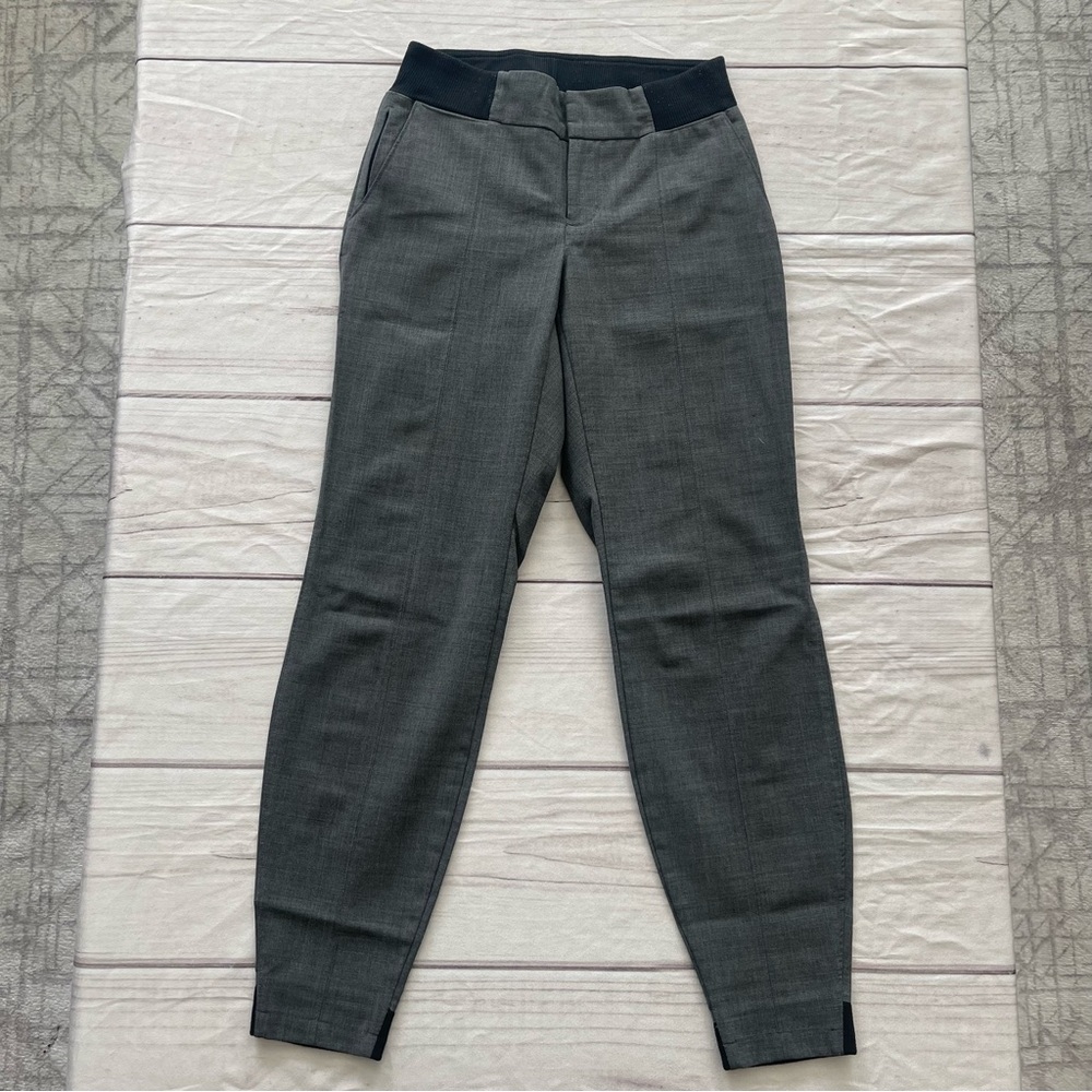 Athleta Chic Gray Trousers with Black Accents